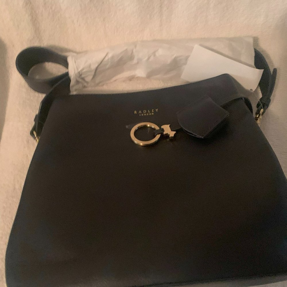 RADLEY LONDON MULTI COMPARTMENT LEATHER ZIPPER BAG